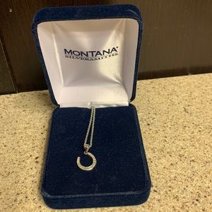 Montana Silversmiths horseshoe necklace